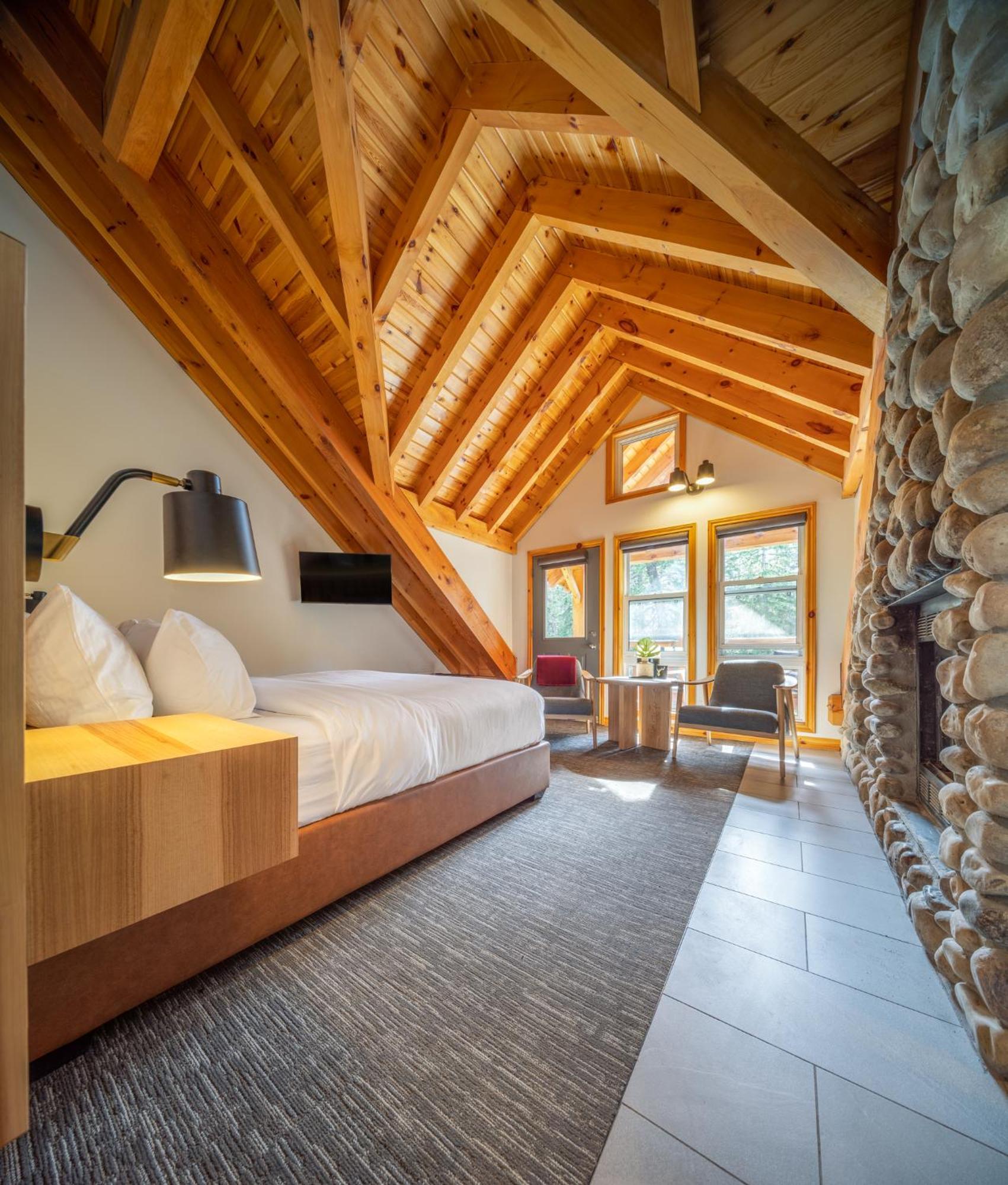 Buffalo Mountain Lodge Banff Zewnętrze zdjęcie